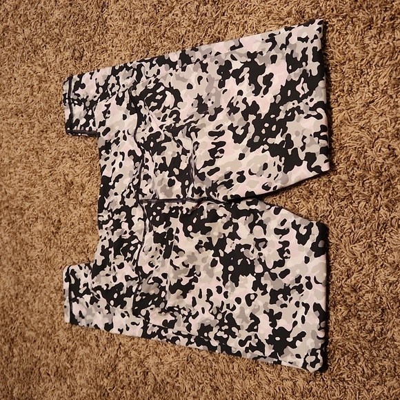 Victoria Sport Knockout Leggings - Picture 7 of 7